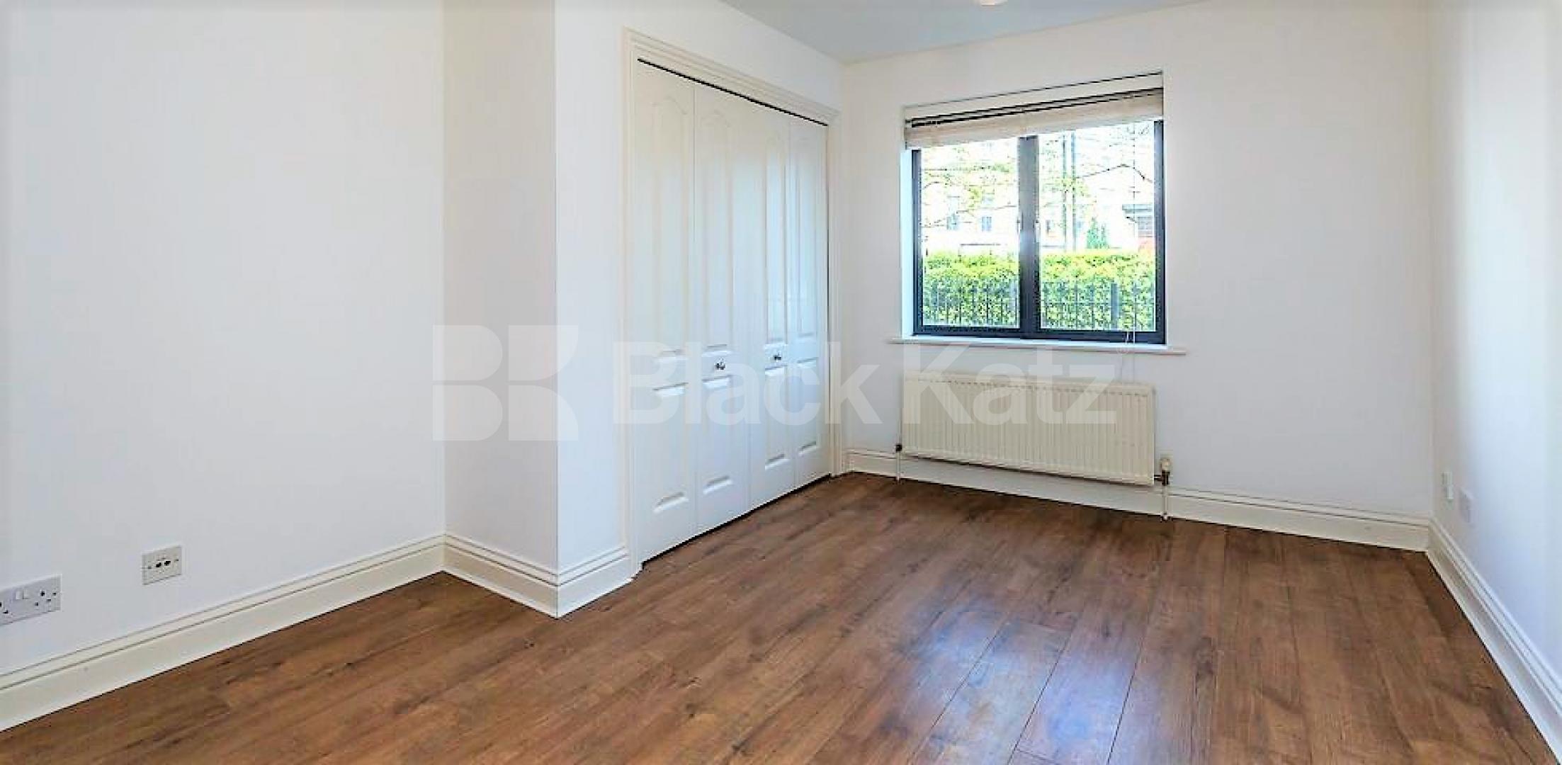 			2 BED 2 BATH!, 2 Bedroom, 2 bath, 1 reception Flat			 Tollington Way, HOLLOWAY